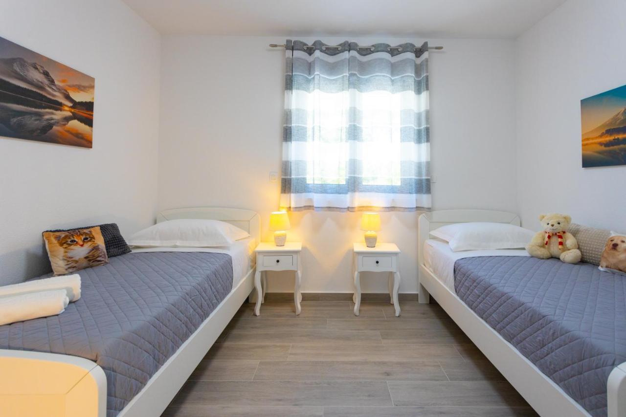 Apartments Jasa Deluxe Makarska Ngoại thất bức ảnh
