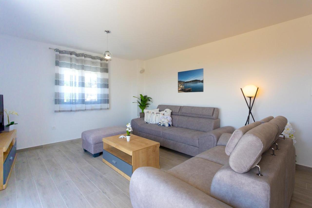 Apartments Jasa Deluxe Makarska Ngoại thất bức ảnh