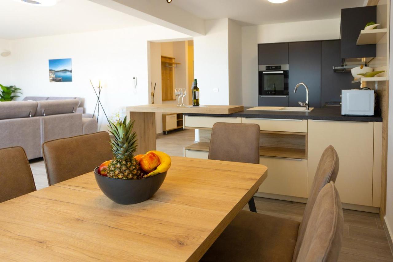 Apartments Jasa Deluxe Makarska Ngoại thất bức ảnh
