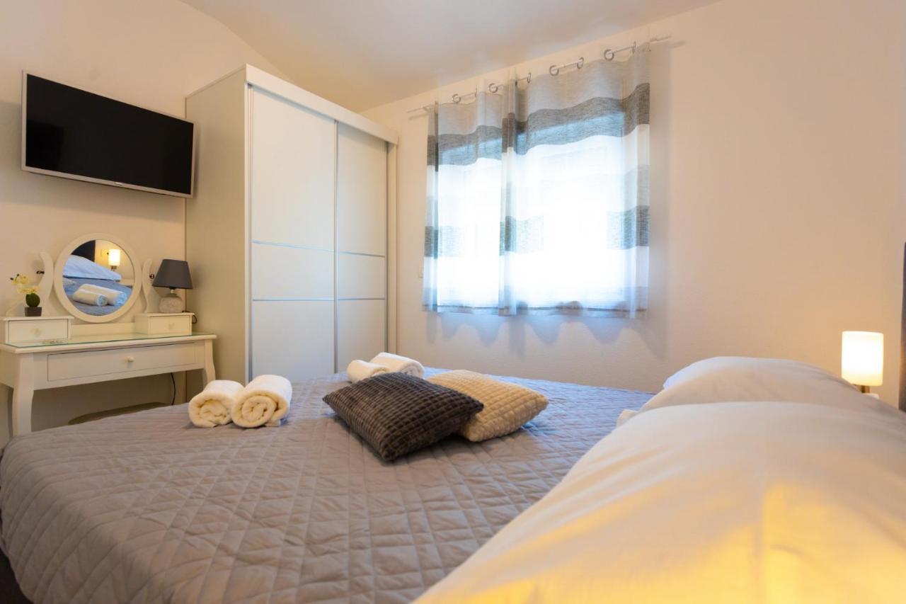 Apartments Jasa Deluxe Makarska Ngoại thất bức ảnh