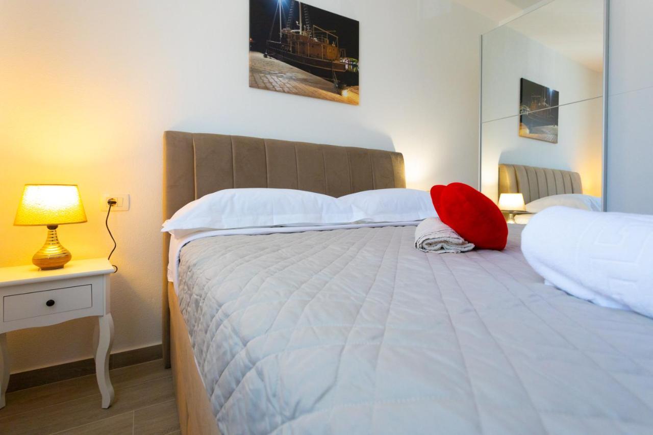 Apartments Jasa Deluxe Makarska Ngoại thất bức ảnh