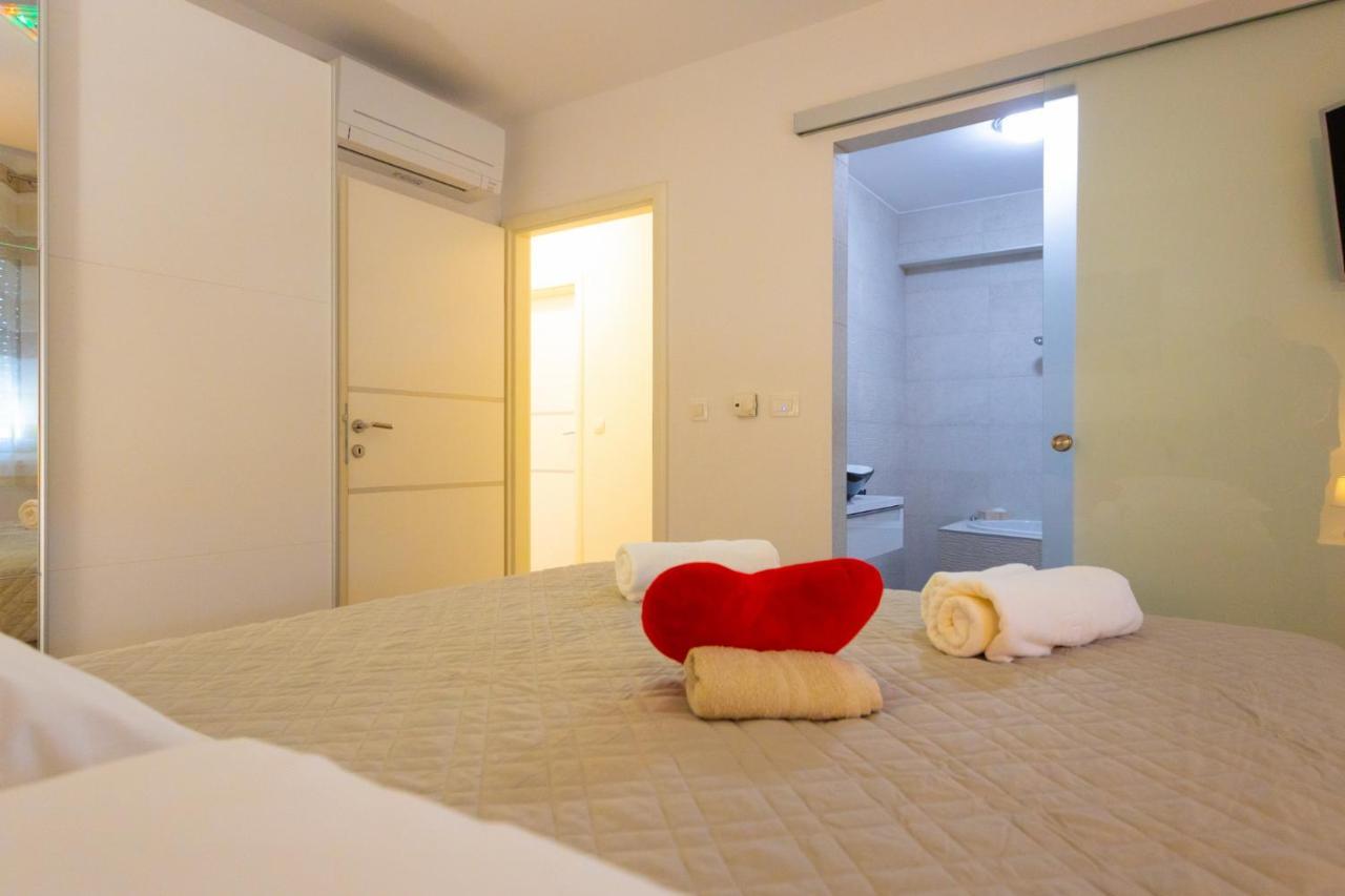 Apartments Jasa Deluxe Makarska Ngoại thất bức ảnh